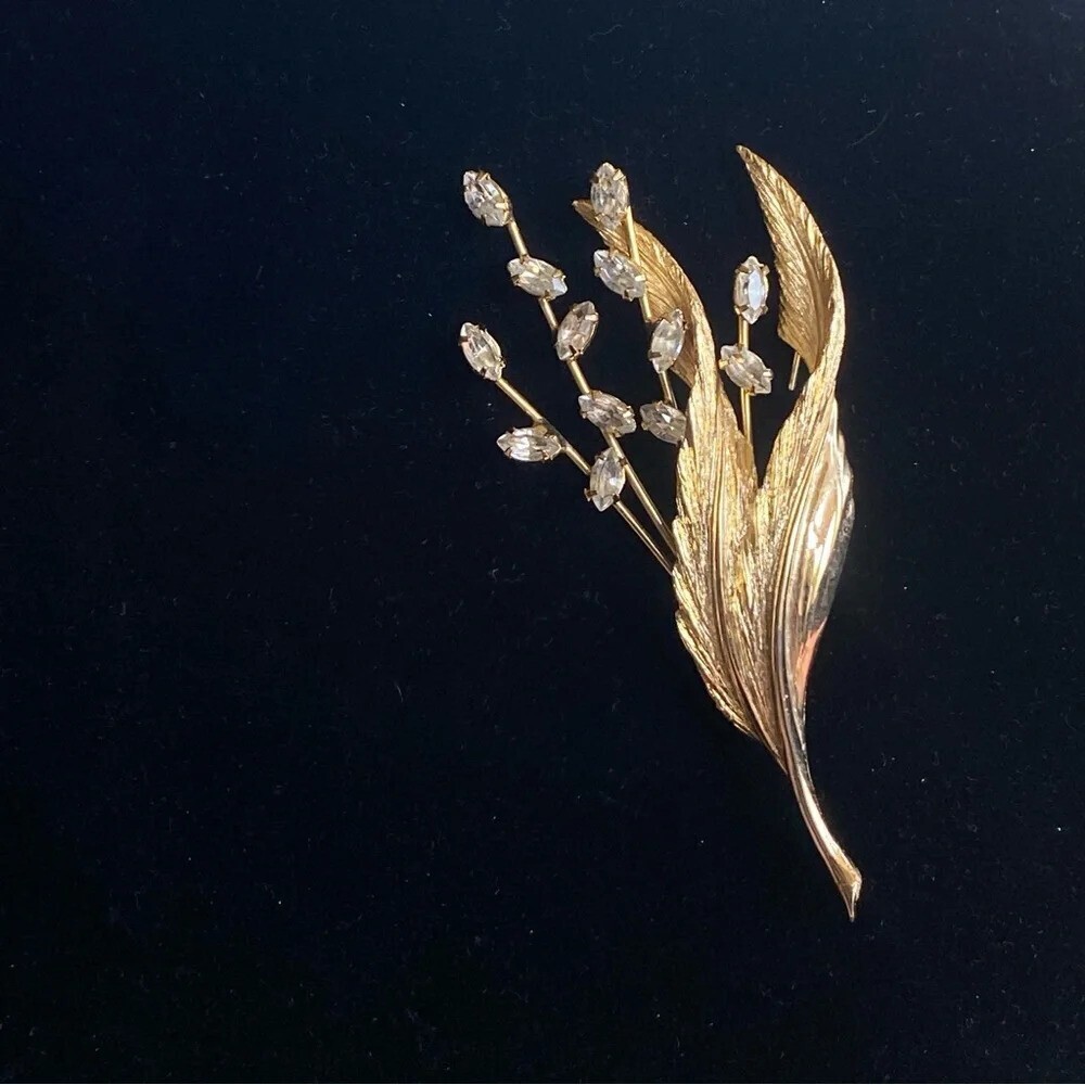 Rare Vintage Kramer Gold Plated Rhinestone Wheat Floral Brooch